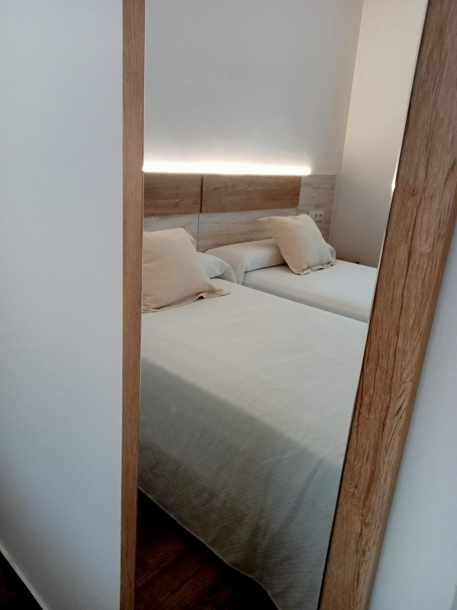 Apartamentos El Arenal Acebo Phòng bức ảnh