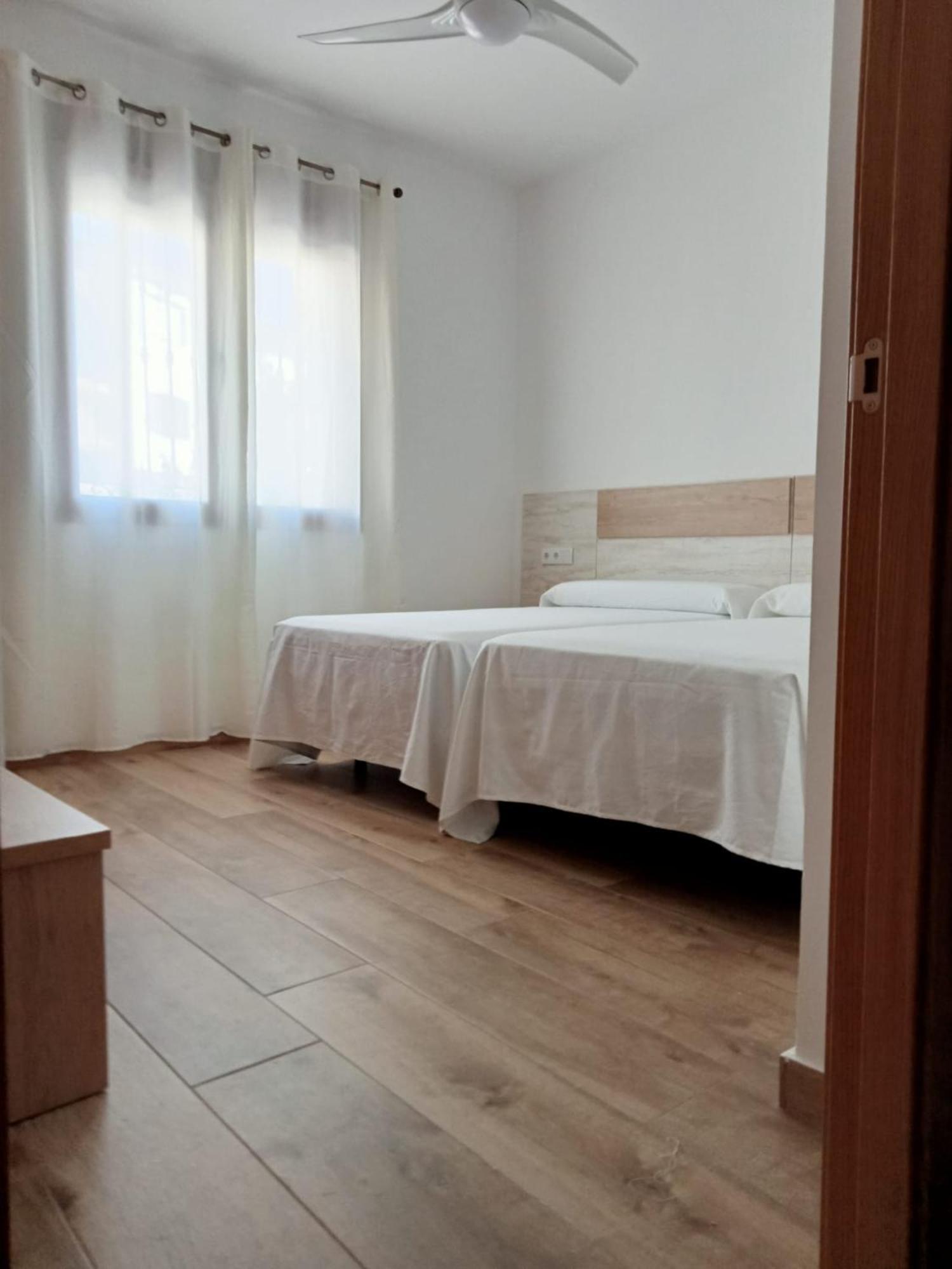 Apartamentos El Arenal Acebo Phòng bức ảnh